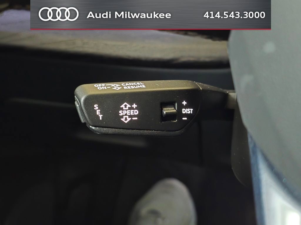 Used 2023 Audi Q8 Premium w/ Convenience Package AWD/4WD image 32