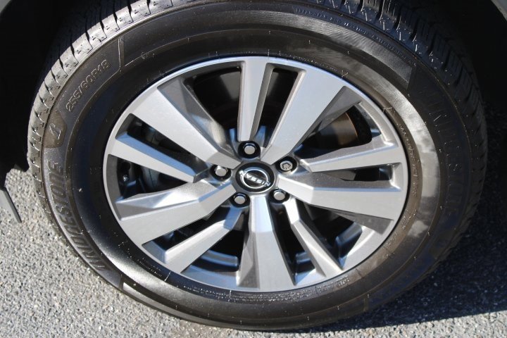 Used 2022 Nissan Pathfinder SL w/ SL Black Package image 29