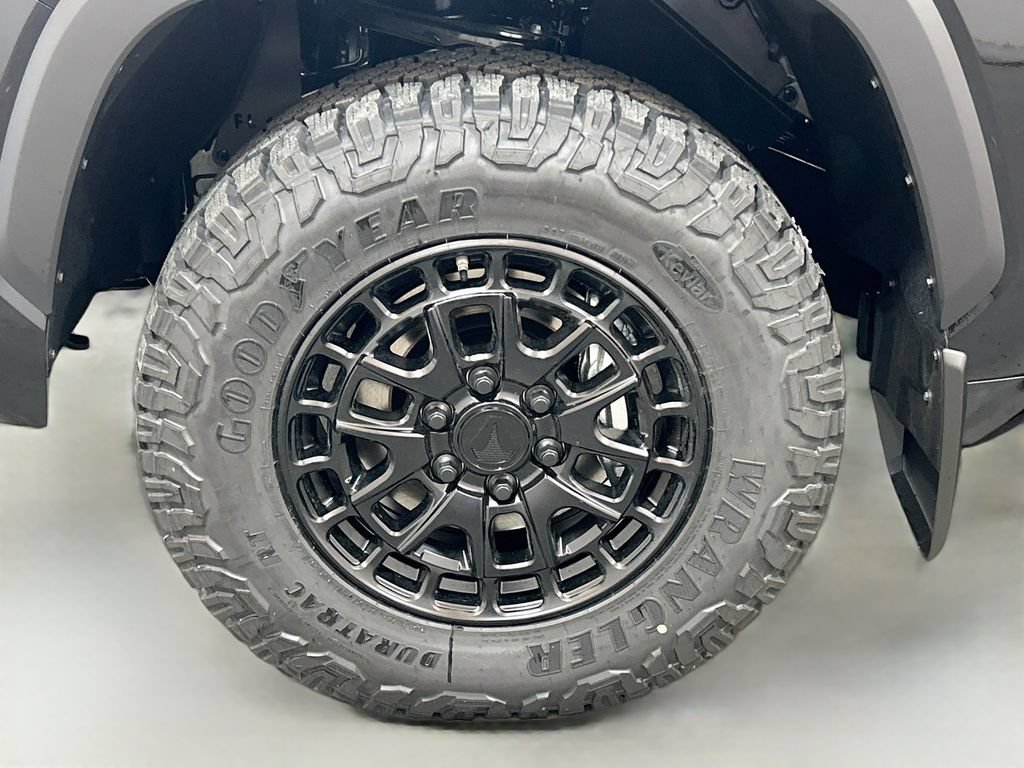 New 2026 Toyota Tundra SR5 w/ SR5 Premium Package AWD/4WD image 29