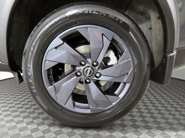 New 2026 Nissan Rogue SV image 10