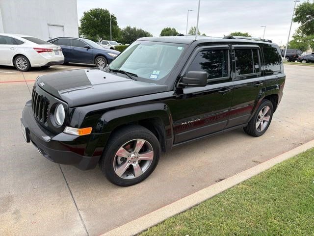 Used 2017 Jeep Patriot High Altitude FWD image 3