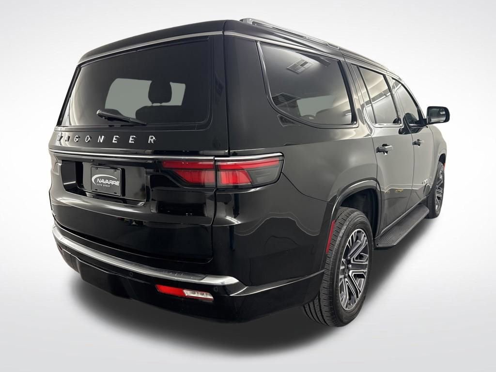 Used 2023 Jeep Wagoneer 4WD w/ Premium Group I image 8