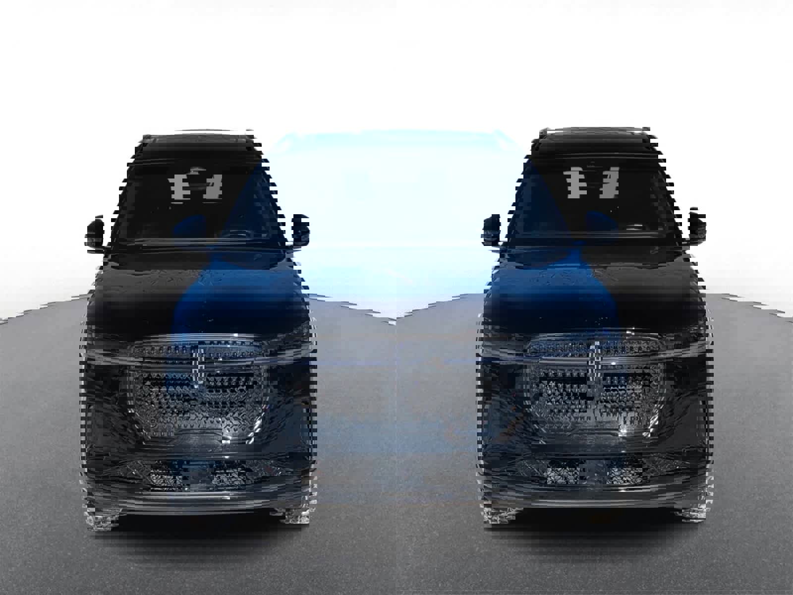 Used 2024 Lincoln Nautilus Reserve w/ Equipment Group 202A image 3