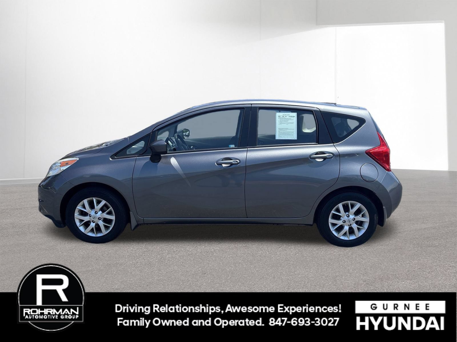 Used 2016 Nissan Versa Note SV w/ SV Appearance Package FWD image 5