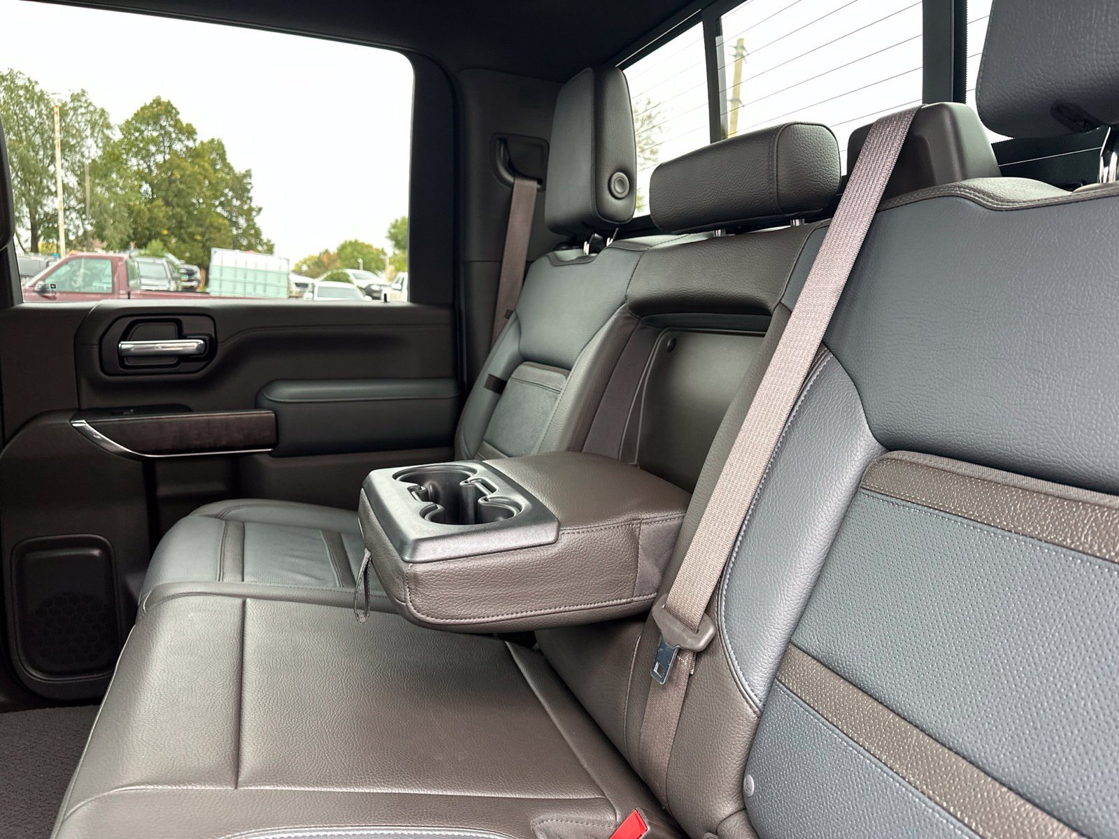 Used 2020 GMC Sierra 3500 Denali w/ Technology Package AWD/4WD image 25