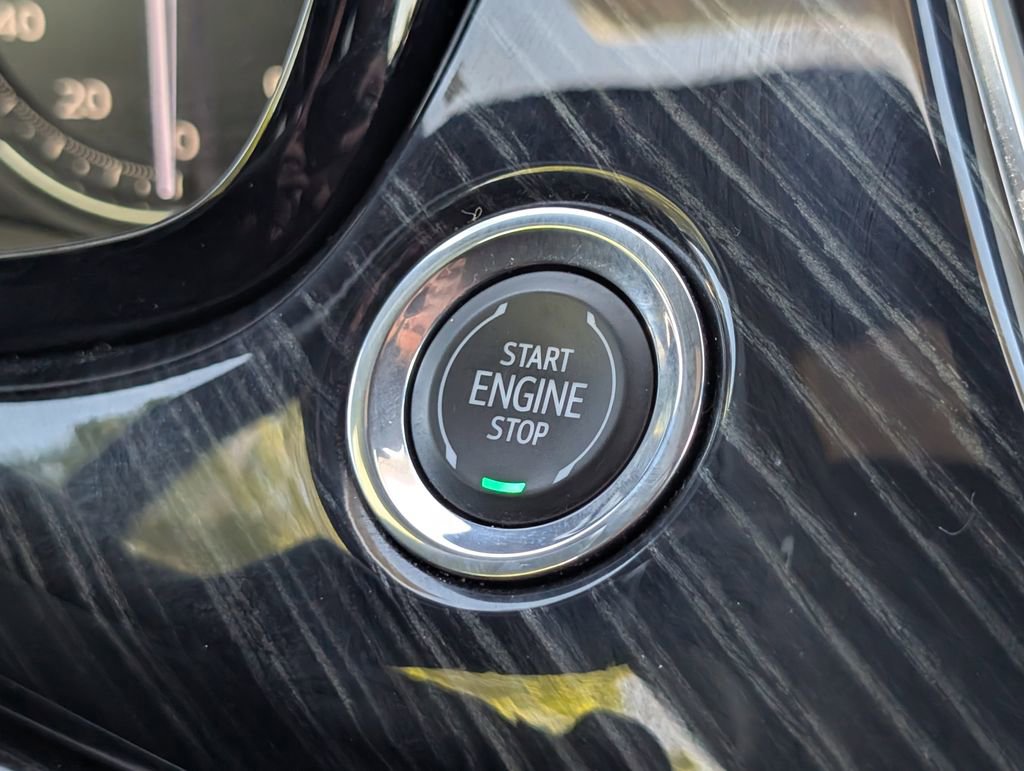 Certified 2024 Cadillac XT6 Premium Luxury AWD/4WD image 31