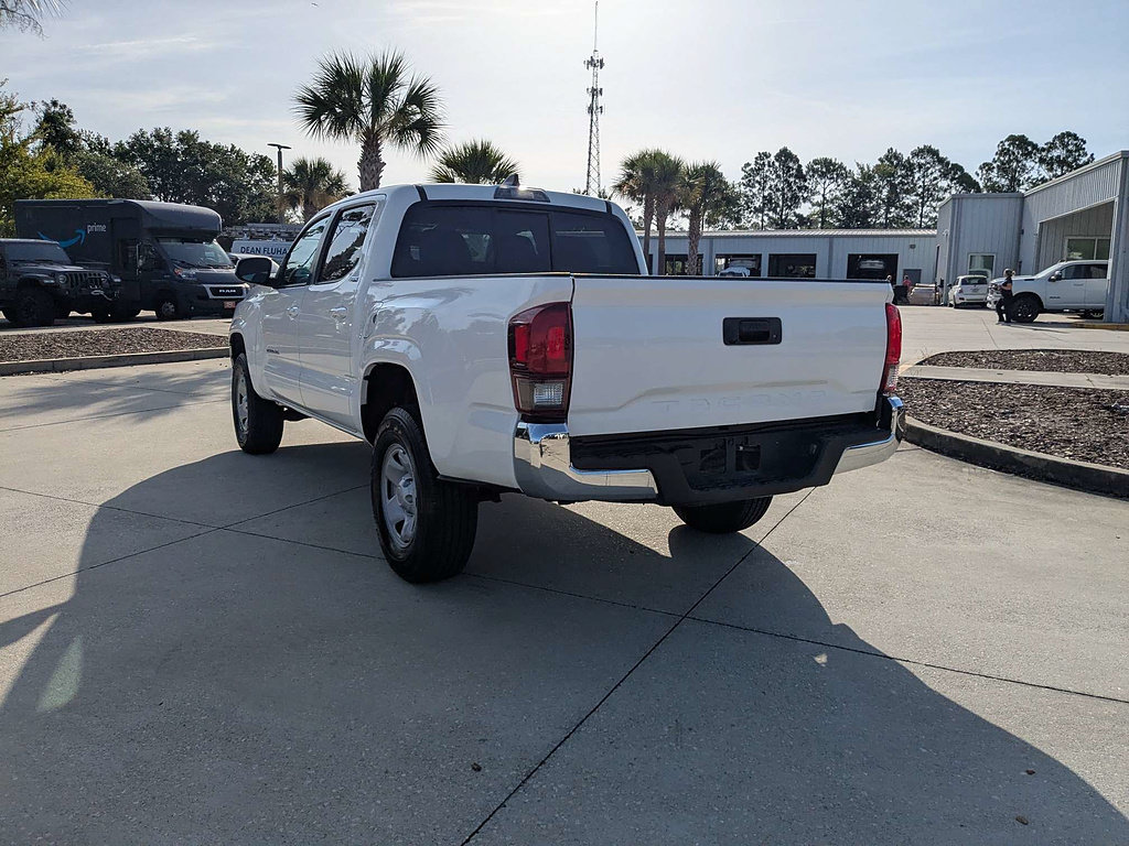 Used 2023 Toyota Tacoma SR5 RWD image 5