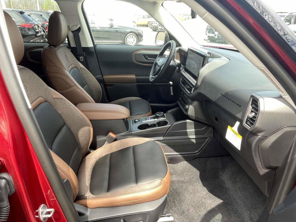 New 2025 Ford Bronco Sport Outer Banks AWD/4WD image 21