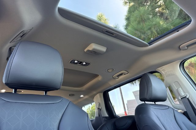 New 2027 Kia Carnival SX FWD image 20