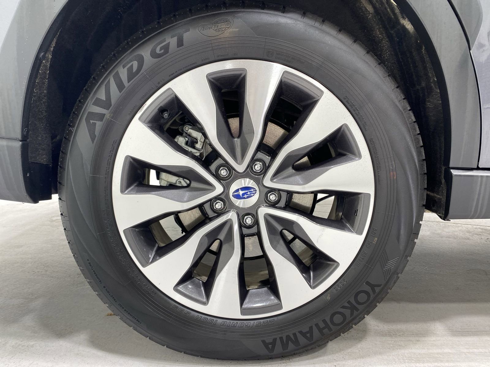 Certified 2025 Subaru Outback Limited AWD/4WD image 10