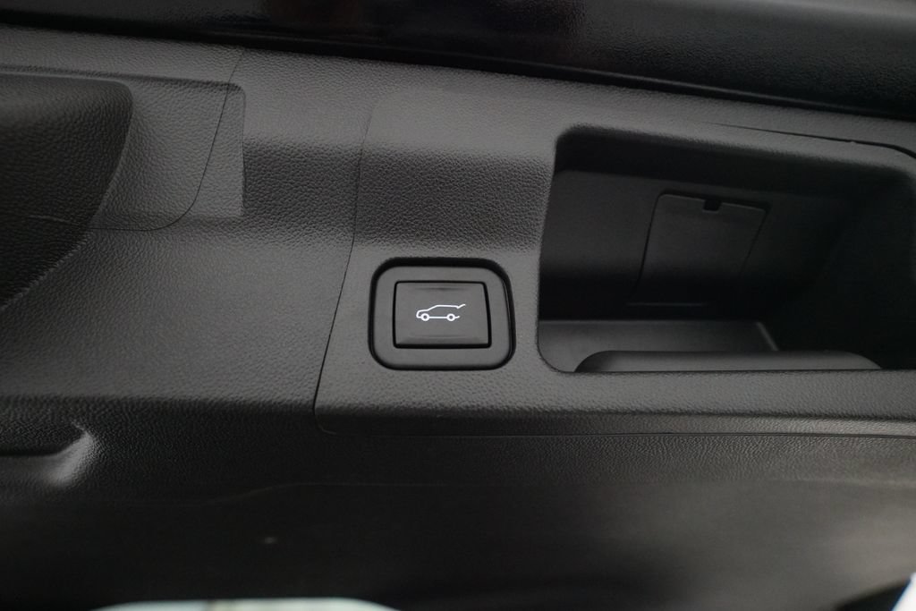 Used 2023 GMC Acadia Denali w/ Trailering Package AWD/4WD image 15