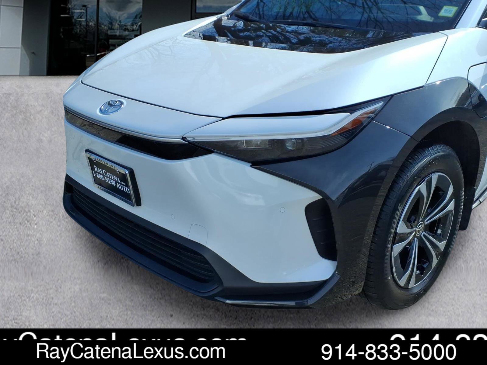 Used 2025 Toyota bZ4X AWD w/ Weather Package image 7