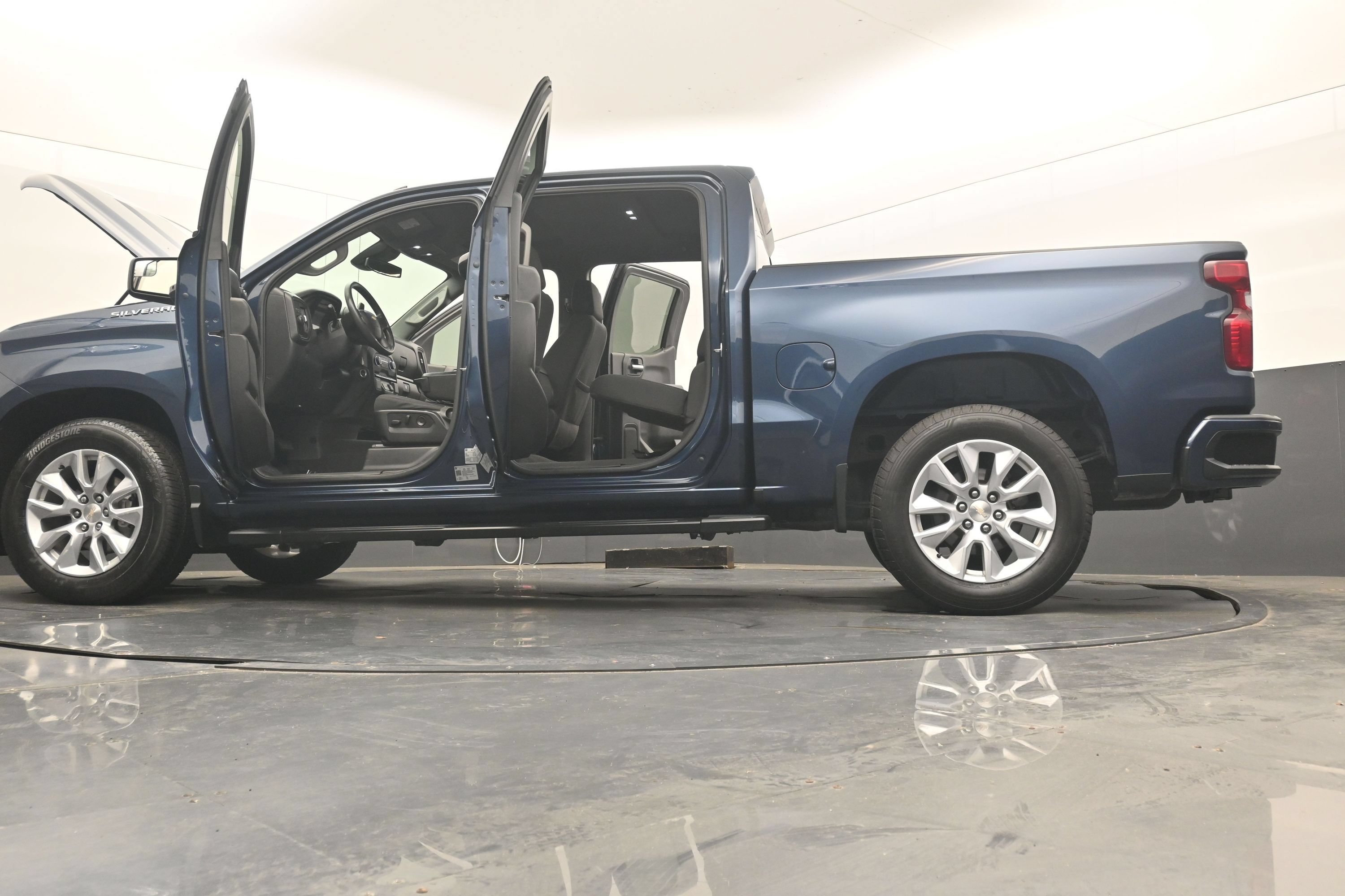 Used 2022 Chevrolet Silverado 1500 Custom RWD image 38