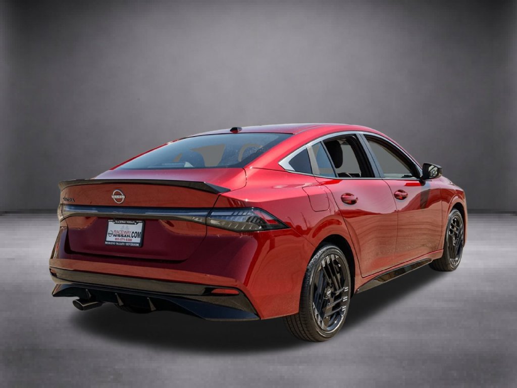 New 2027 Nissan Sentra SR FWD image 4