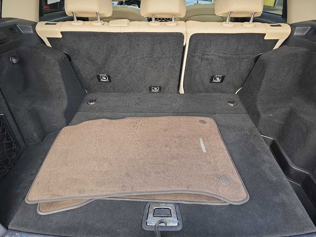 Used 2015 Mercedes-Benz GLK 350 2WD w/ Premium 1 Package image 44