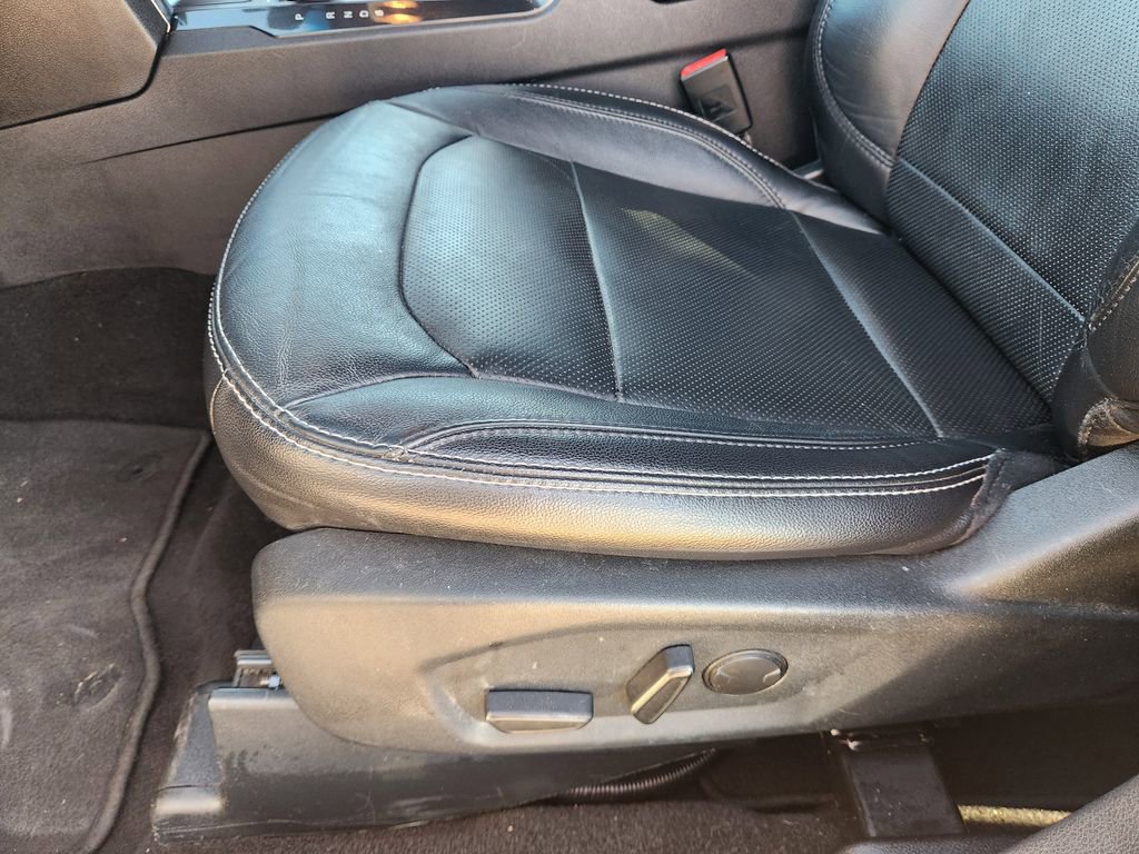 Certified 2019 Ford Explorer Limited w/ Class III Trailer Tow Package image 23