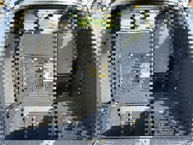 Used 2025 Toyota Sienna XLE image 27