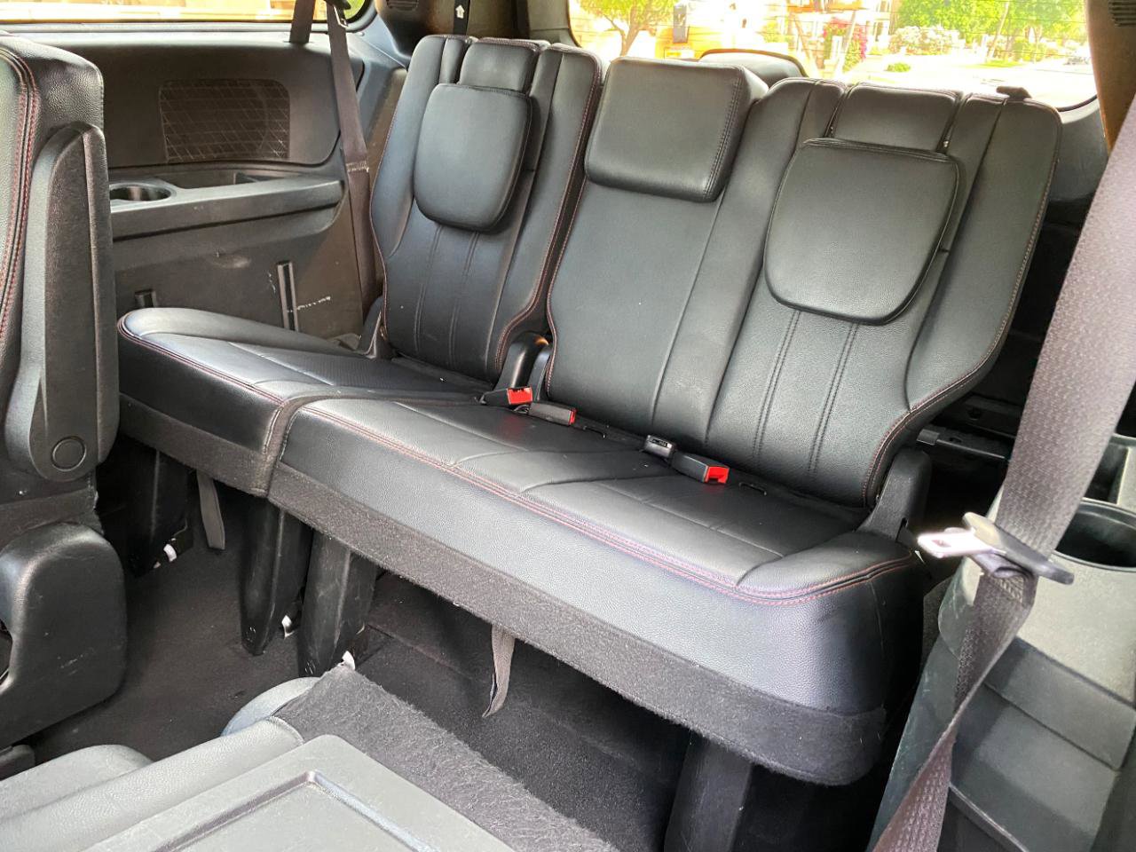 Used 2019 Dodge Grand Caravan GT FWD image 39