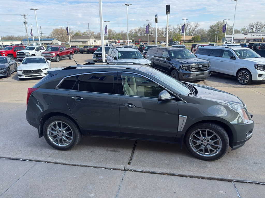 Used 2013 Cadillac SRX Premium image 4