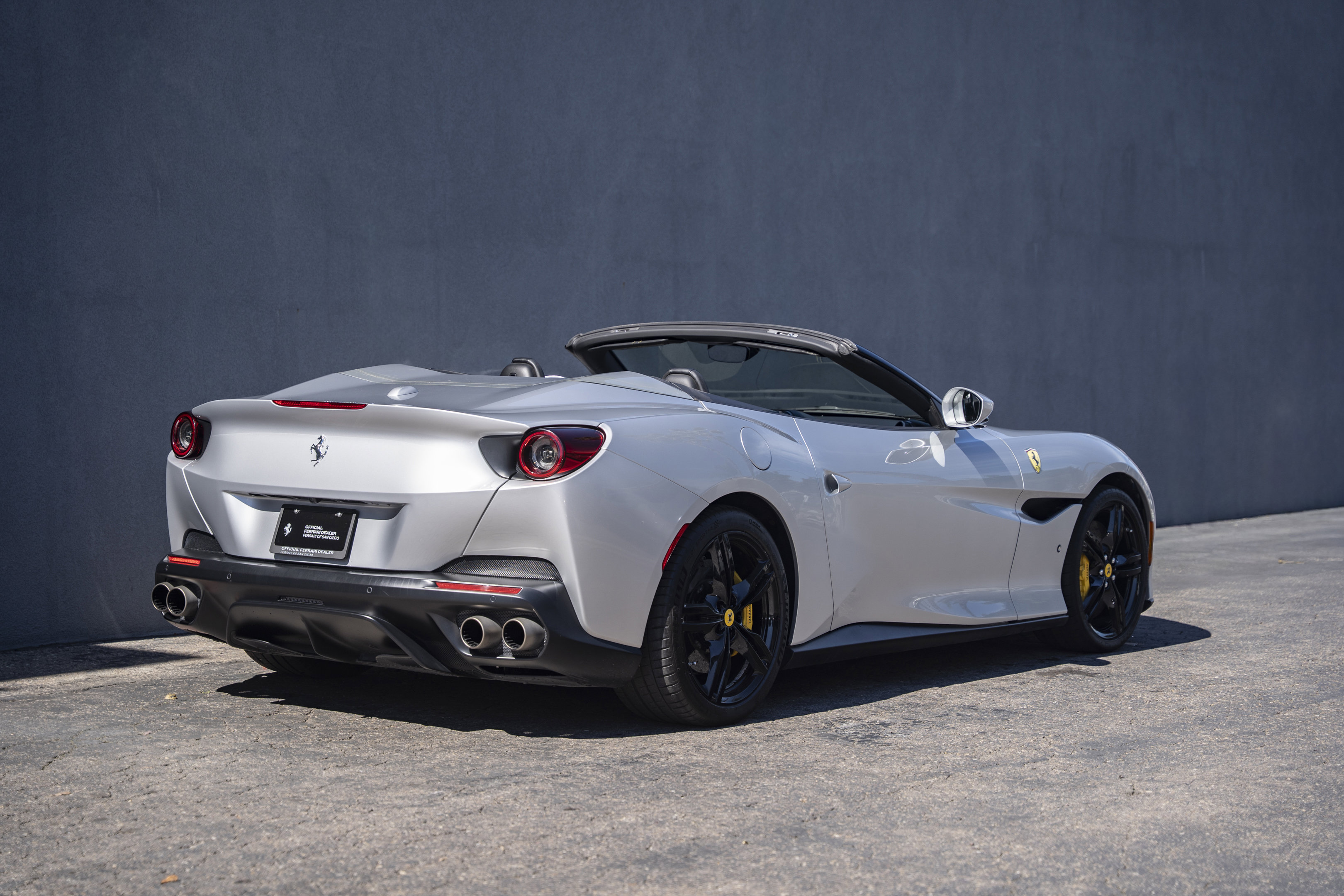 Certified 2019 Ferrari Portofino image 5