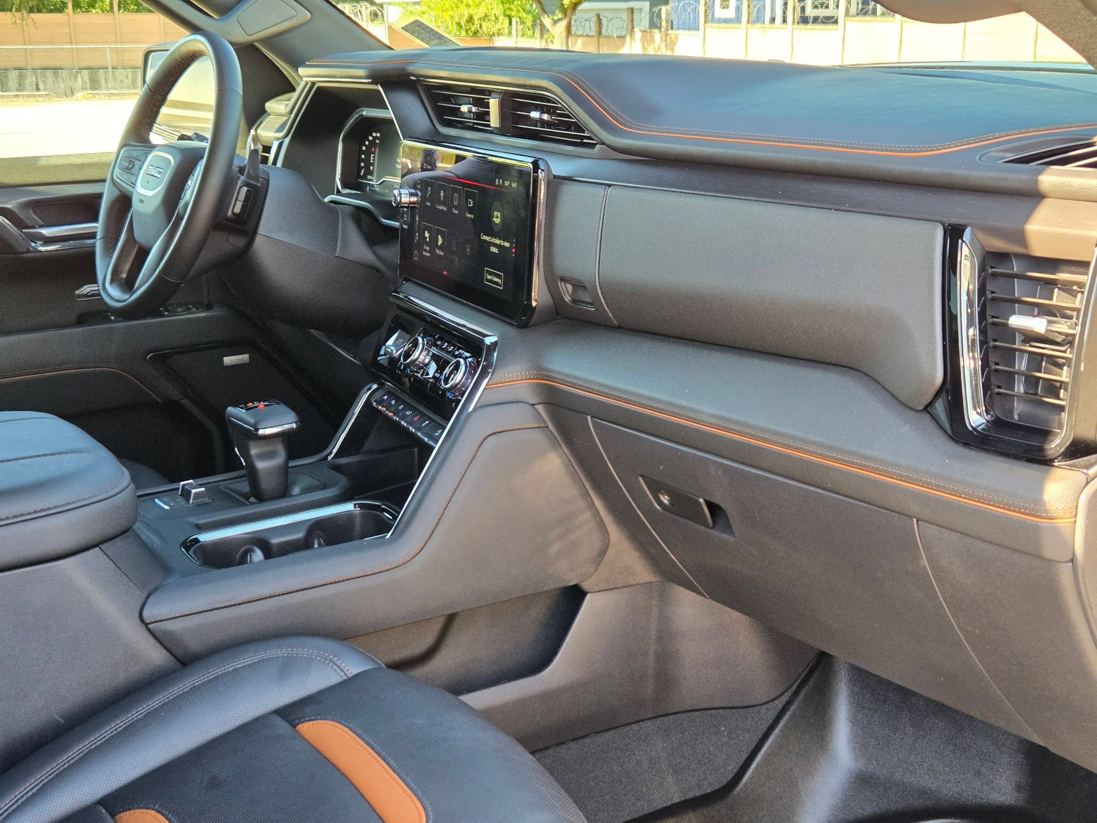 Used 2024 GMC Sierra 1500 AT4 w/ Technology Package AWD/4WD image 29
