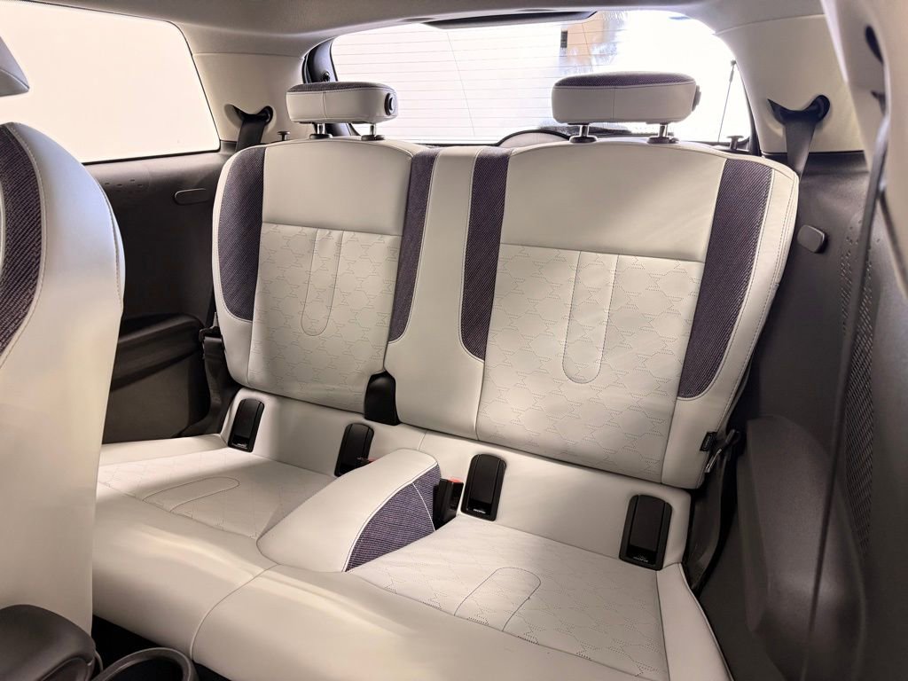 Certified 2025 MINI Cooper S image 19