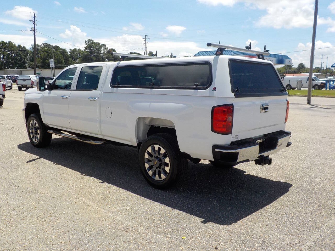 Used 2015 Chevrolet Silverado 2500 W/T AWD/4WD image 3