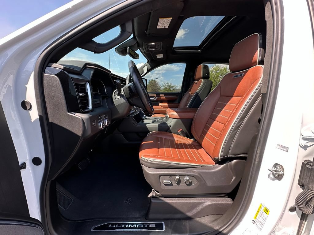 Used 2024 GMC Sierra 2500 Denali Ultimate AWD/4WD image 2