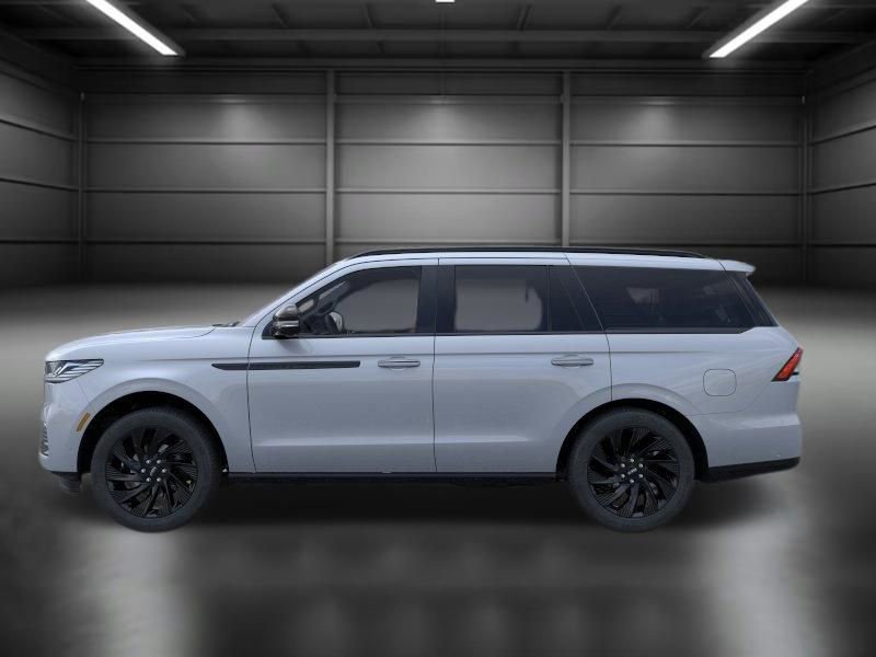 New 2026 Lincoln Navigator Reserve w/ Jet Appearance Package AWD/4WD image 4