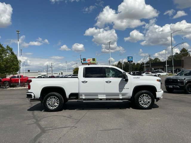Used 2022 Chevrolet Silverado 3500 High Country w/ Technology Package AWD/4WD image 2