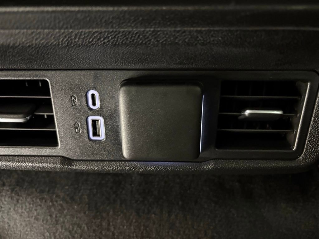 Used 2023 Chevrolet Silverado 1500 LT image 42