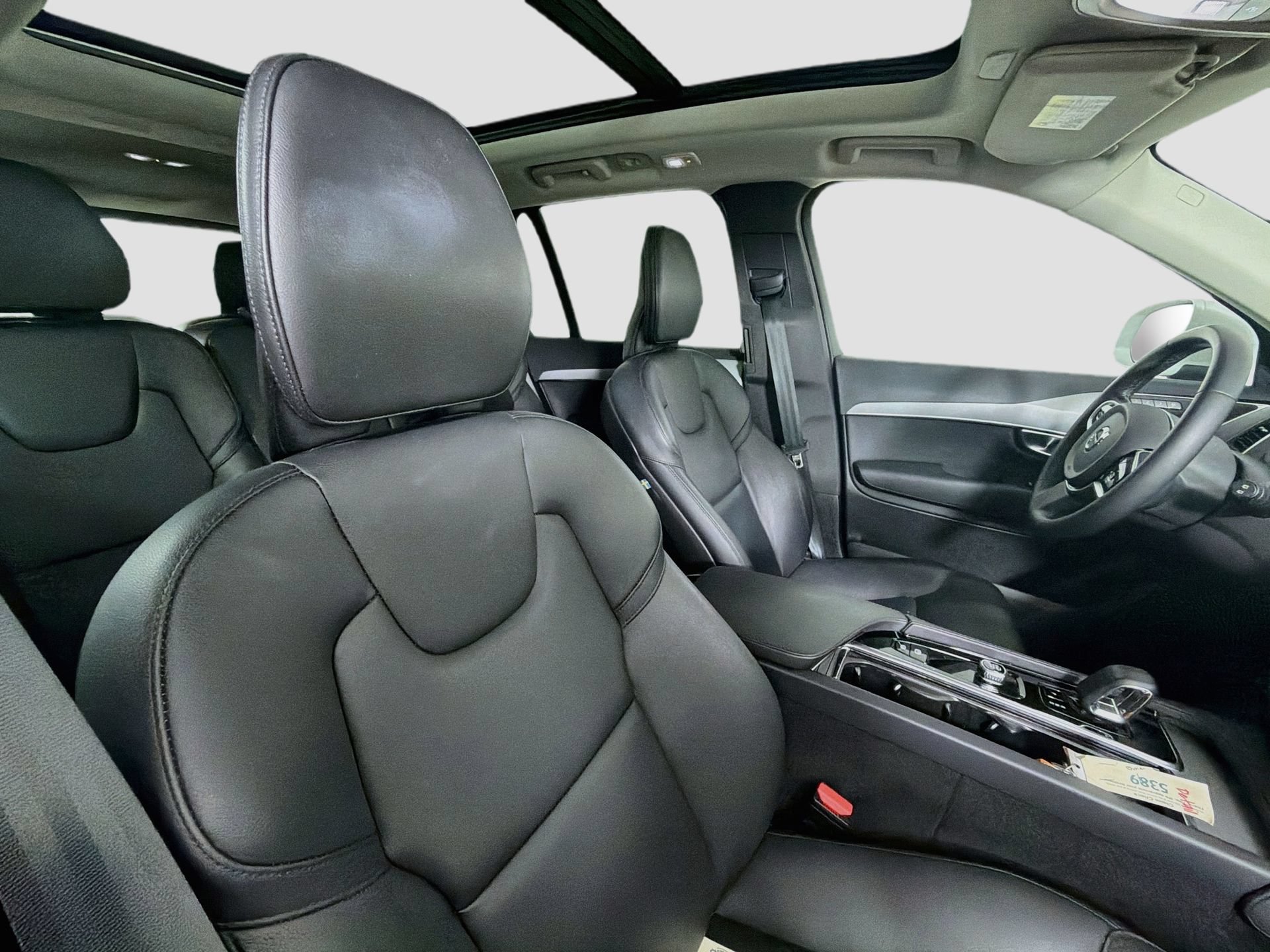 Certified 2024 Volvo XC90 B5 Core AWD/4WD image 30