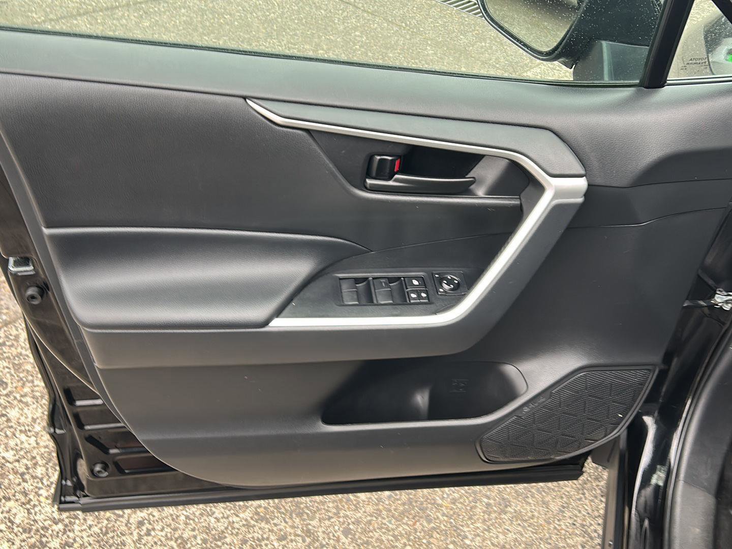 Certified 2023 Toyota RAV4 LE image 14