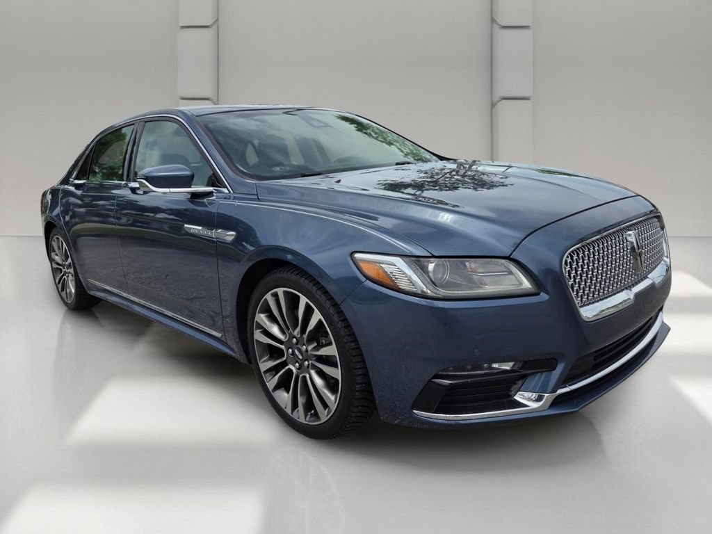 Used 2019 Lincoln Continental Select FWD image 2