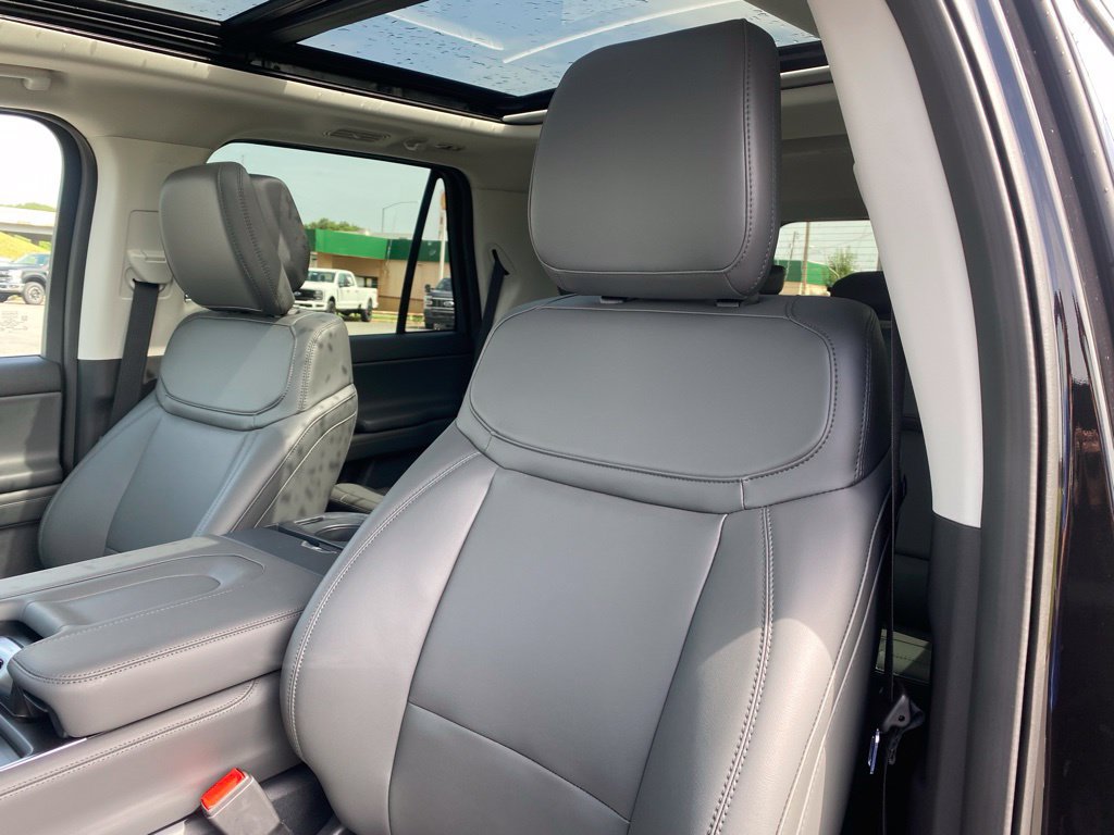 New 2027 Ford Expedition Active AWD/4WD image 11