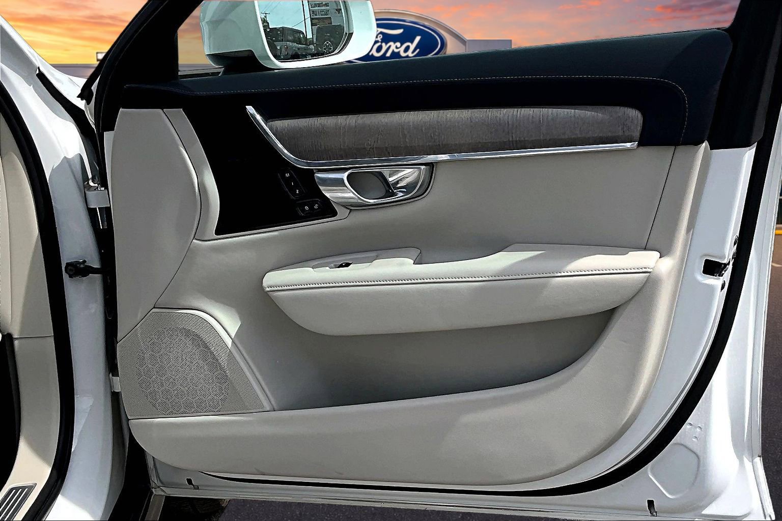 Used 2023 Volvo V90 B6 Cross Country Ultimate AWD/4WD image 24