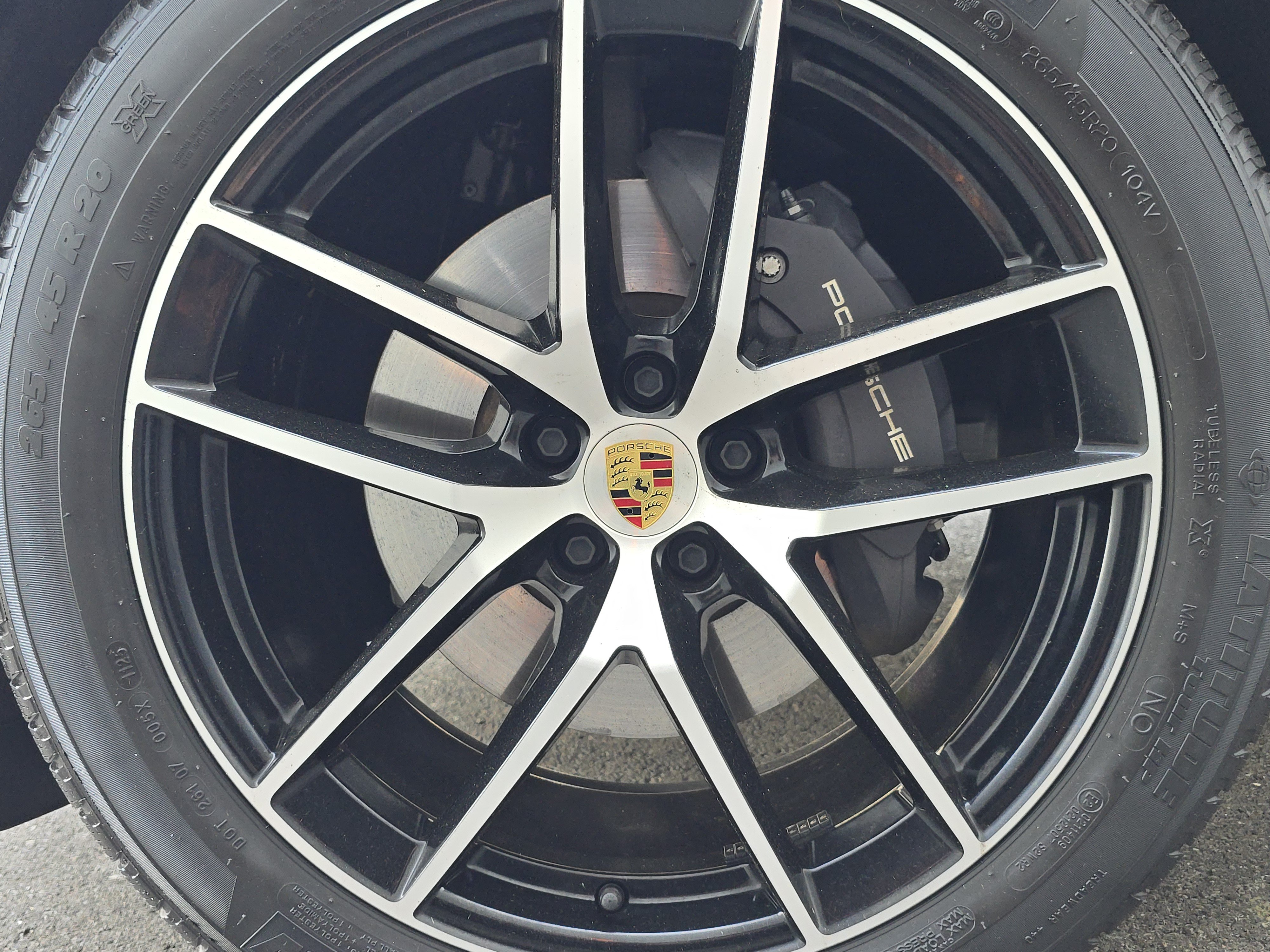 Certified 2026 Porsche Macan AWD/4WD image 11