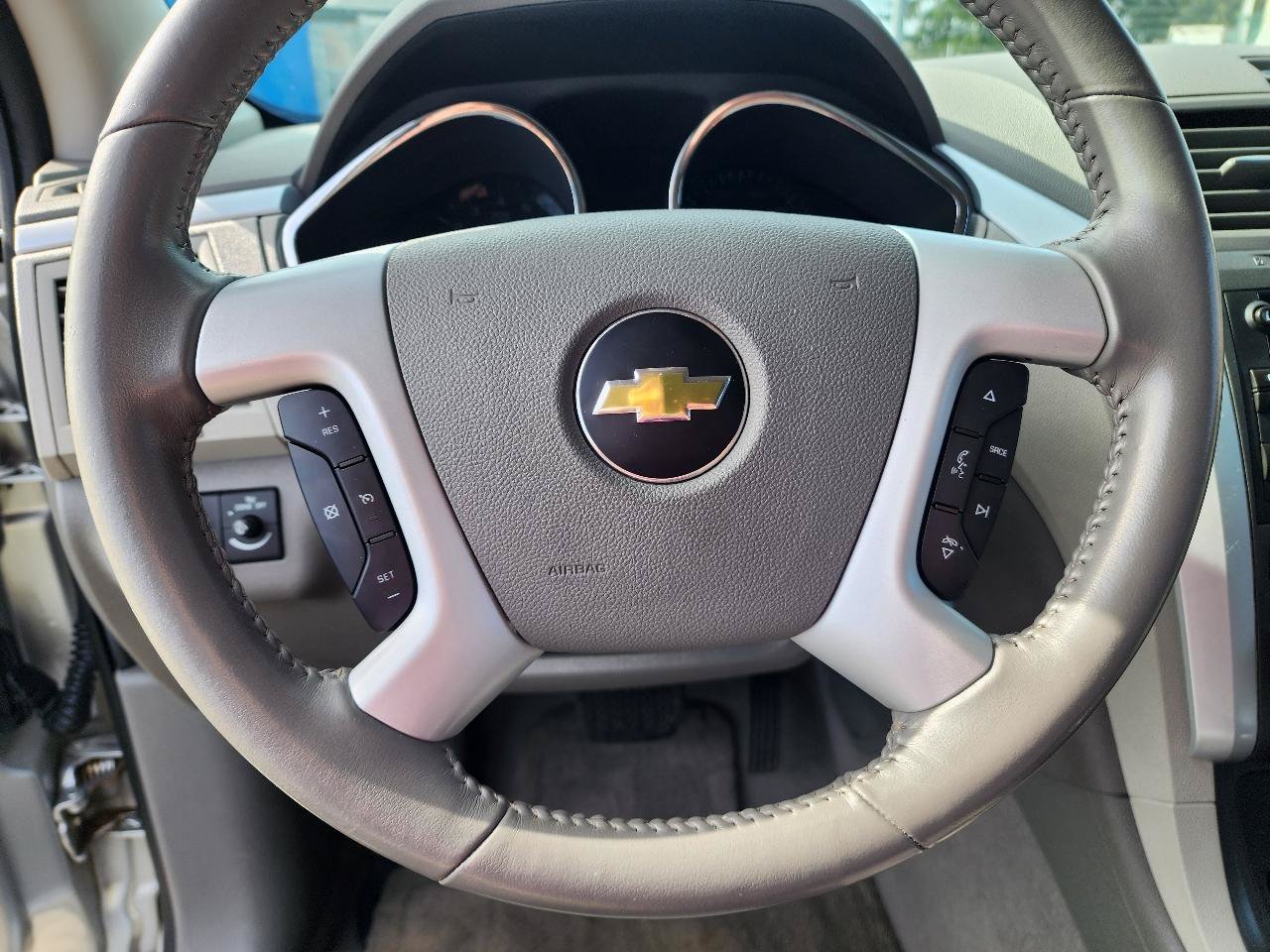 Used 2012 Chevrolet Traverse LT AWD/4WD image 17
