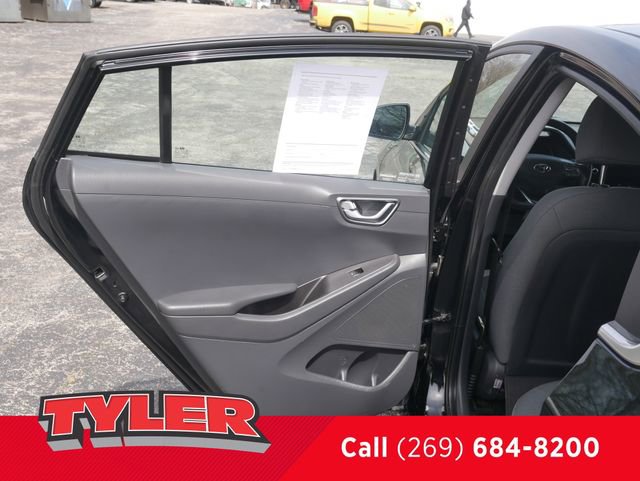 Used 2022 Hyundai Ioniq SEL FWD image 17