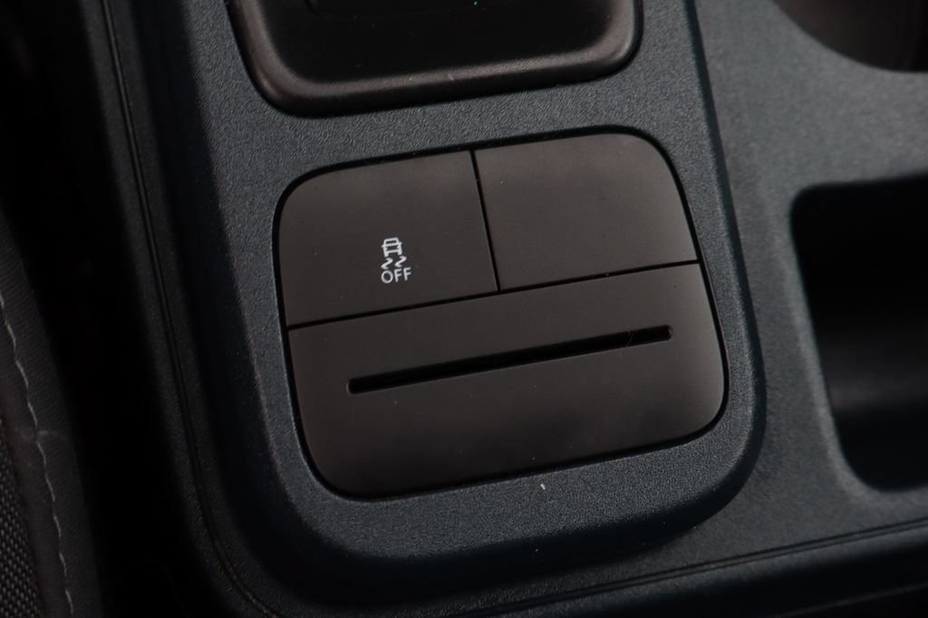 Used 2025 Ford Maverick XL FWD image 36