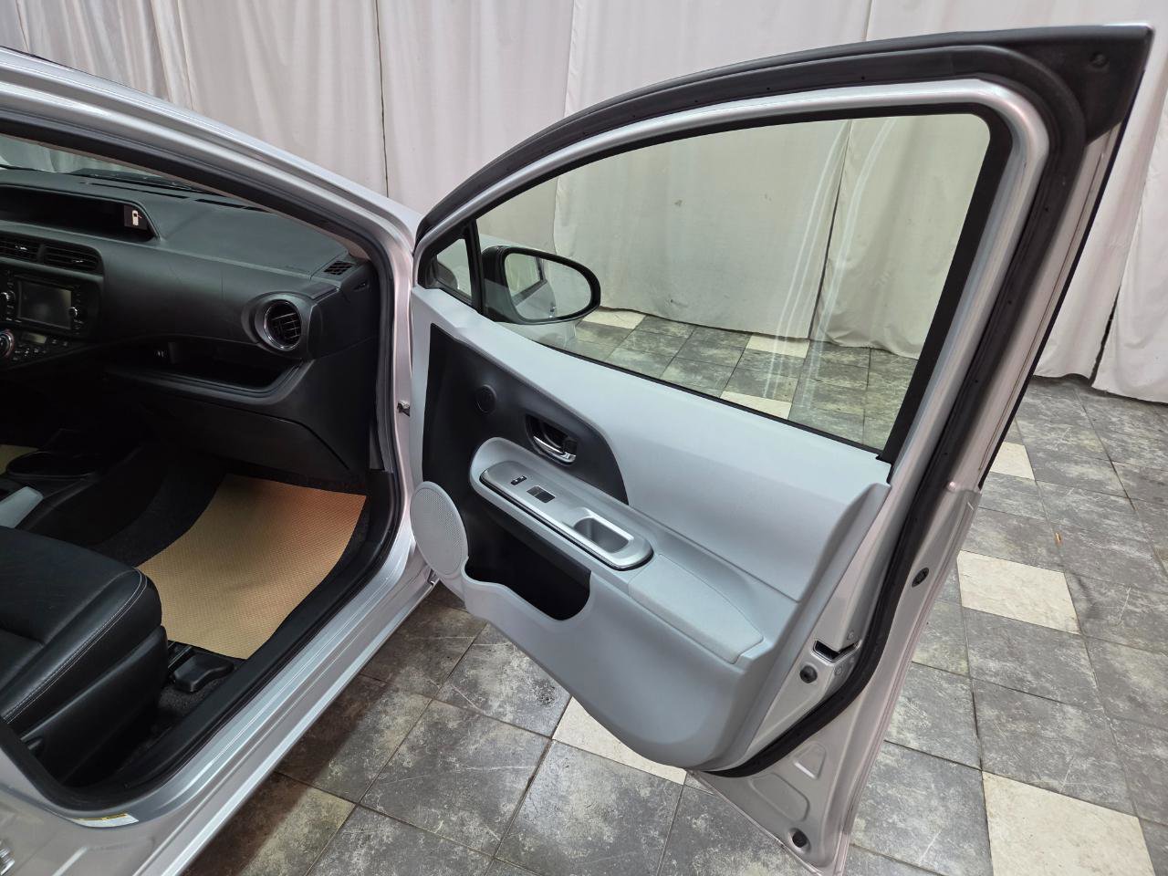 Used 2012 Toyota Prius C Four image 10