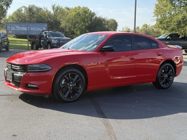 Used 2022 Dodge Charger SXT w/ Blacktop Package image 3