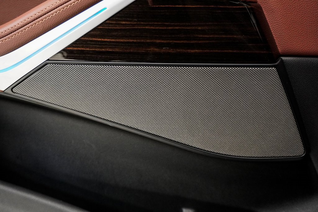 Used 2021 BMW X5 xDrive45e w/ Premium Package image 27