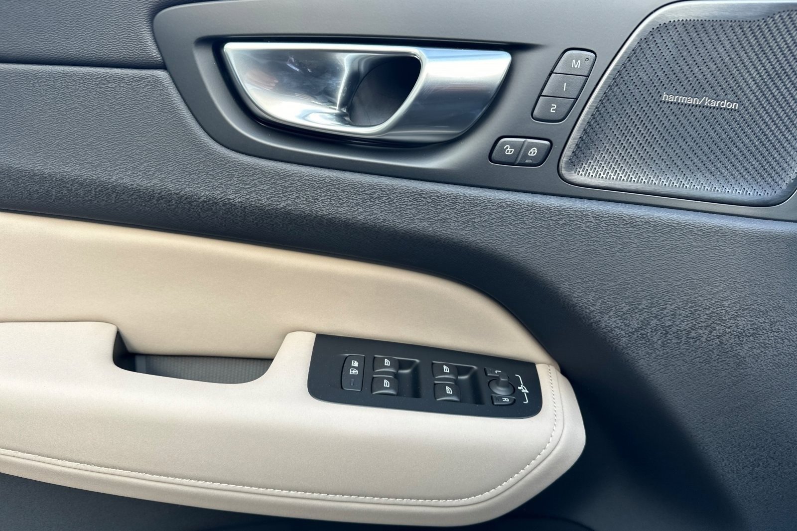 New 2026 Volvo XC60 T8 Plus w/ Climate Package image 14