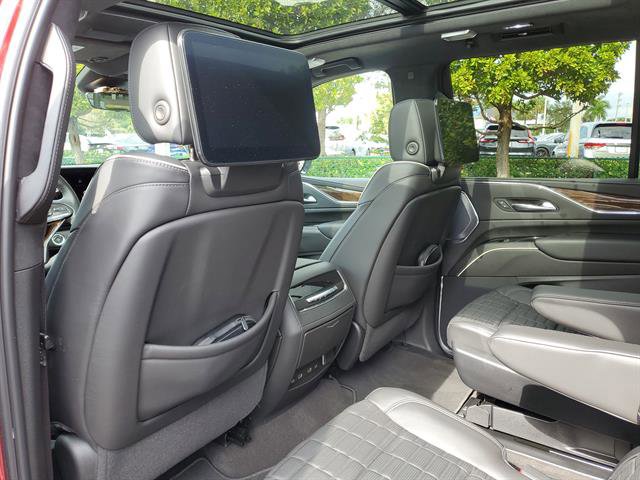 Certified 2024 Cadillac Escalade Premium Luxury Platinum AWD/4WD image 15