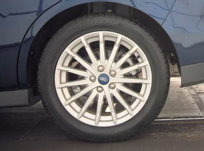 Used 2016 Ford C-MAX SE image 22