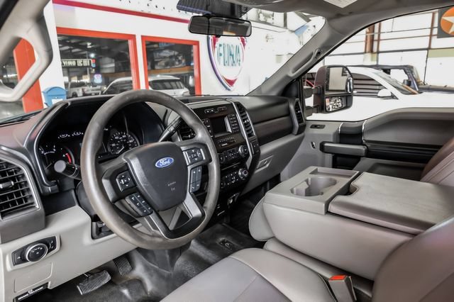 Used 2018 Ford F250 XL w/ Power Equipment Group AWD/4WD image 5