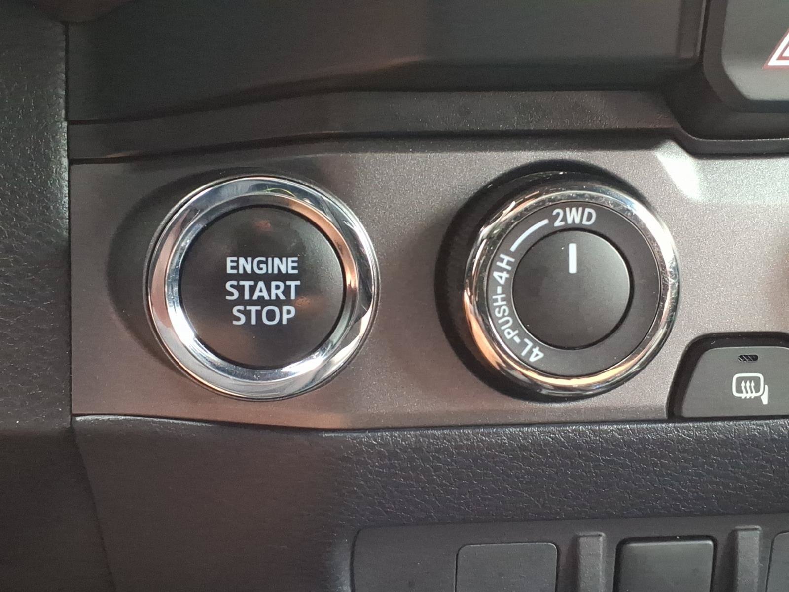 Used 2019 Toyota Tacoma TRD Sport AWD/4WD image 28