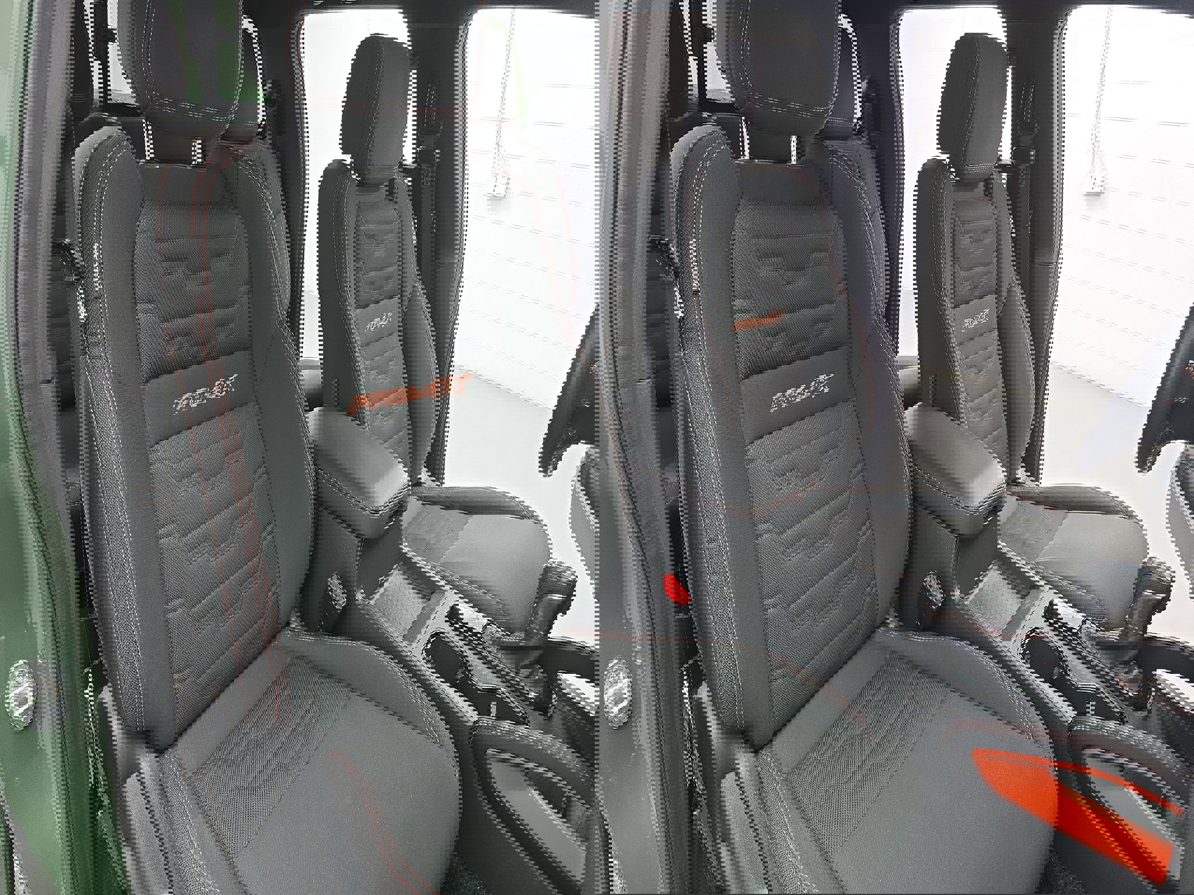 Certified 2024 Nissan Frontier PRO-4X w/ Off-Road Protection Package image 10