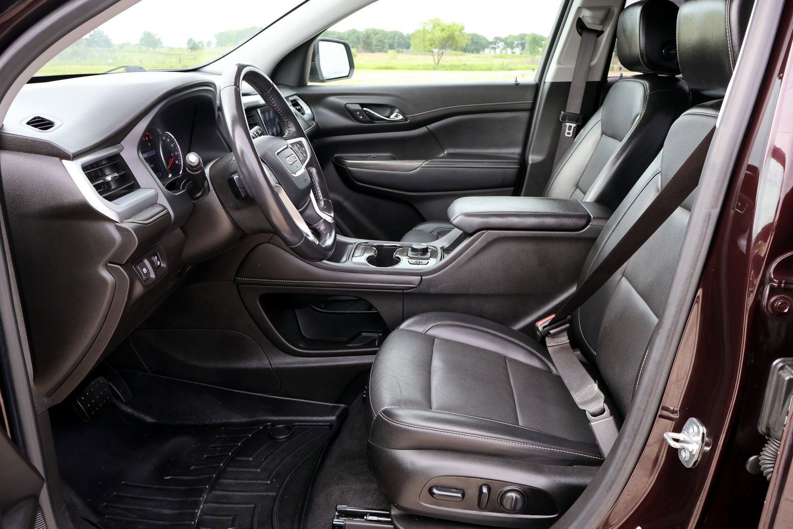 Used 2021 GMC Acadia SLT FWD image 19